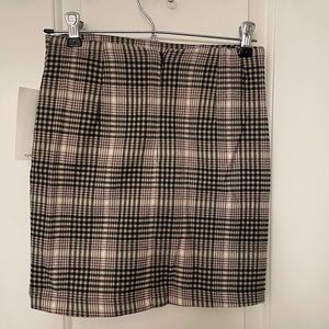 Plaid skirt size 0 tags still on